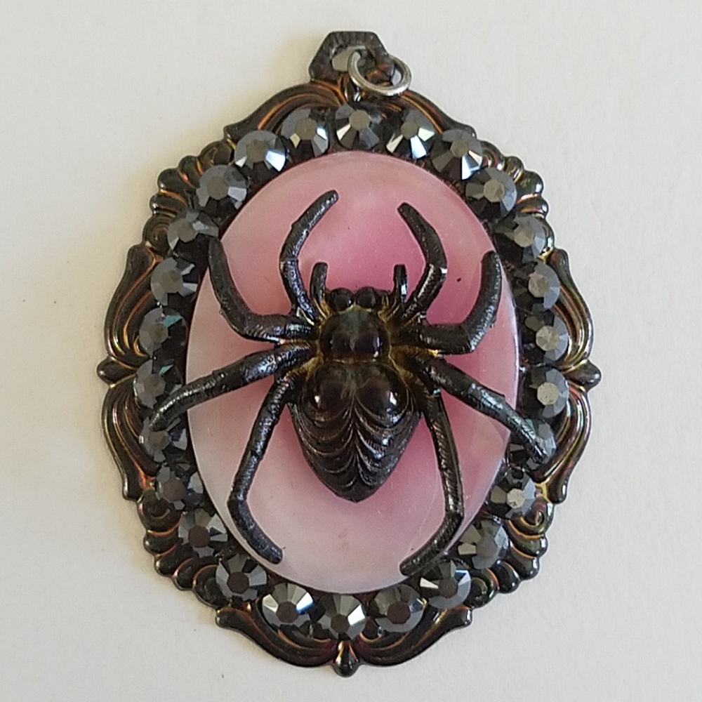 Swarovski rhinestone spider necklace hematite